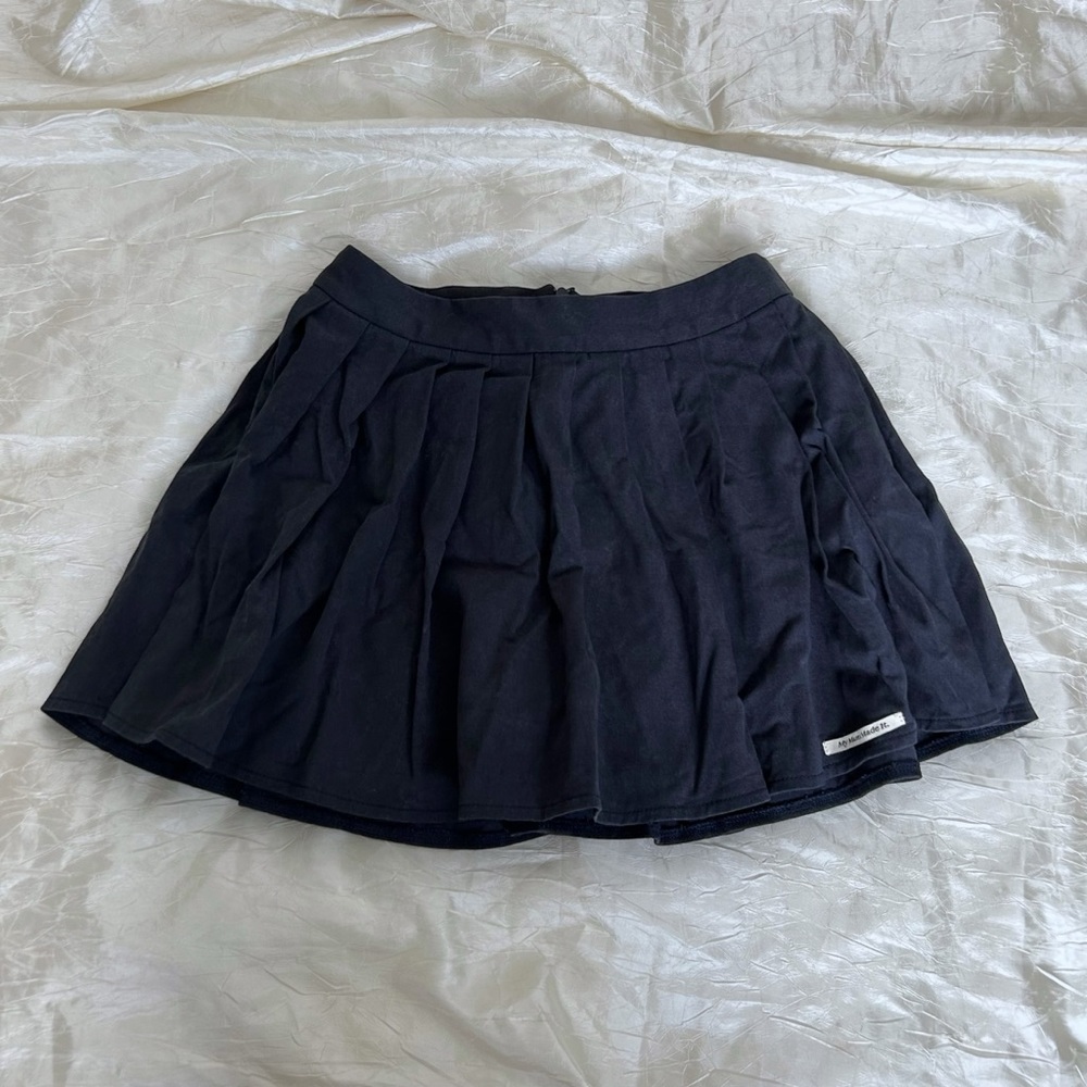 MYMUMMADEIT TENCEL PLEAT SKORT NAVY